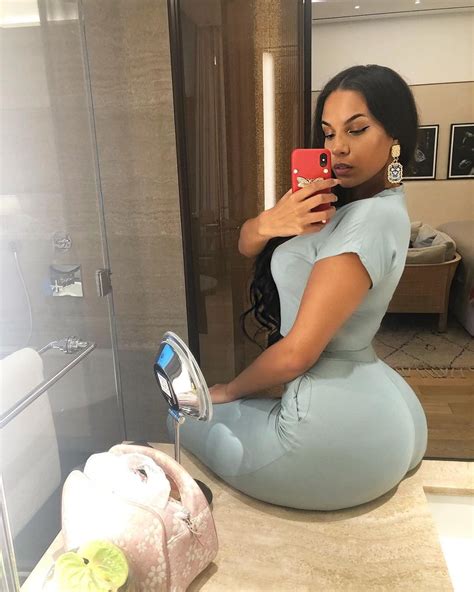 Hot Selfies Big Ass Hip Hop Beautiful Women Booty Plus Size