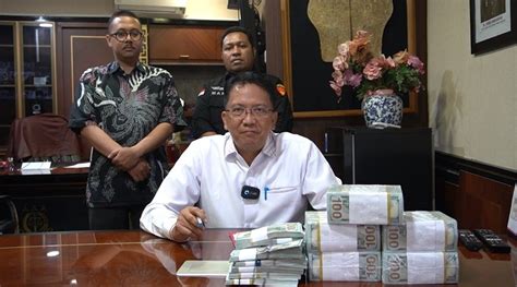 Rp Miliar Uang Korupsi Bts Dikembalikan Ketut Sumedana Tidak