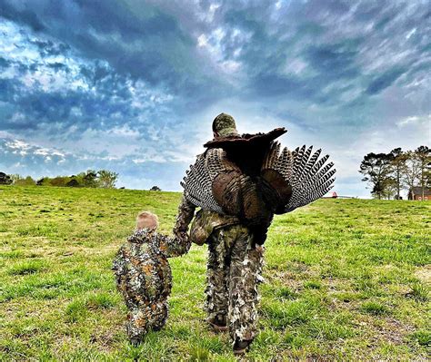 Turkey Harvest Up; Debate Continues on Population | Outdoor Alabama