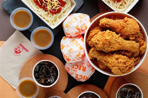 Jollibee A Cult Favorite Filipino Fried Chicken Chain Will Open In Plano Eater Dallas