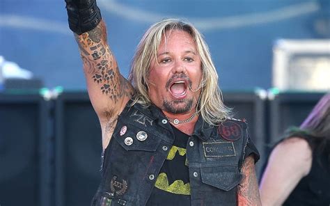 Full Story on Vince Neil Weight Loss; Before and After Pictures ...