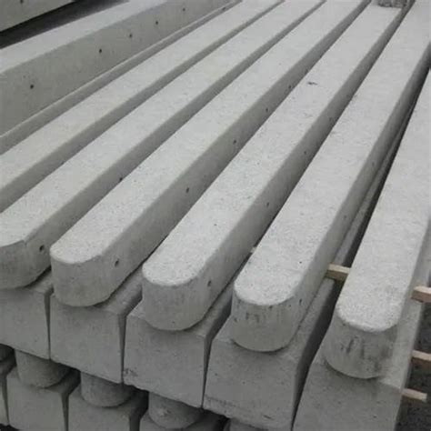 RCC Fencing Poles Reinforced Concrete Cement Fencing Poles Latest