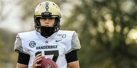 Vanderbilt University senior Sarah Fuller makes college football ...