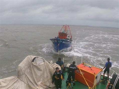 Indian Coast Guard Rescues 15 Fishermen Off Goa Coast