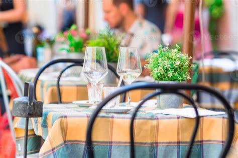 Restaurant view with table and chairs 20092743 Stock Photo at Vecteezy