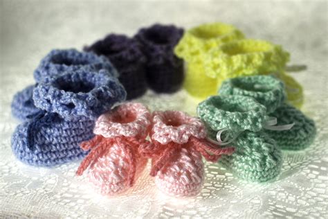 Baby Booties – The Crochet Architect