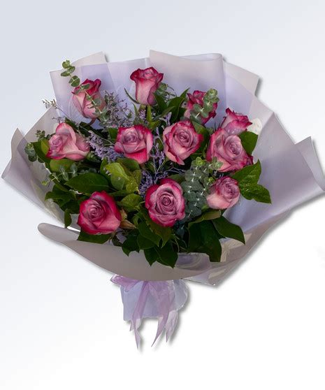 Lavender Dreams Bouquet A Dozen Elegantly Tied Lavender Roses