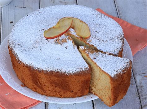 Torta Albumi E Mele Altissima E Sofficissima Inventaricette