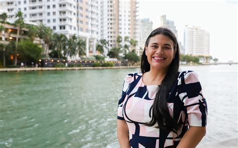 EMILY's List endorses Lucia Báez-Geller in bid to unseat María Elvira