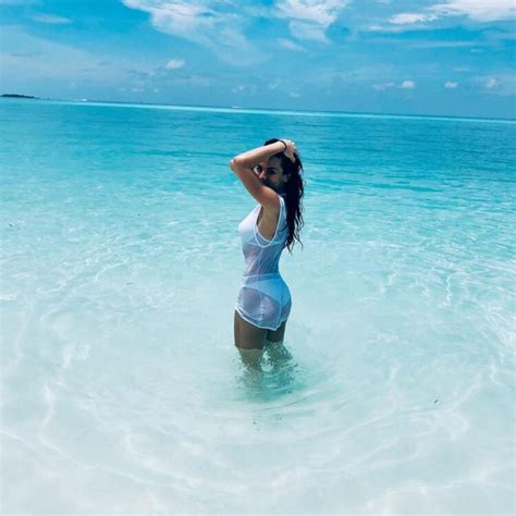 Hot Sexy Anna Pletnyova Bikini Pics