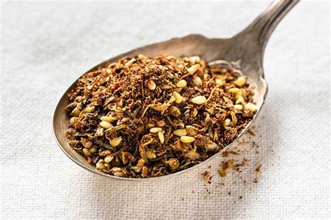 Заатар: что это за приправа, куда добавляют, польза и вред