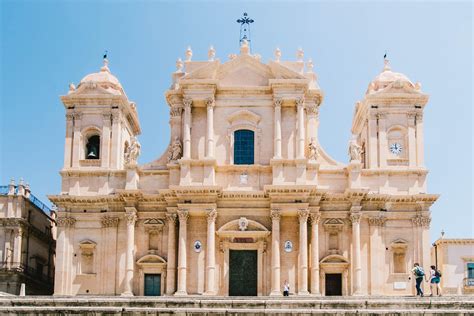 The White Lotus In Sicily Discover The Stunning Locations Isula Travel