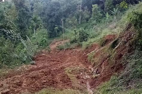 Banjir Dan Tanah Longsor Dua Jembatan Putus Di Sumbar SINDO Sumsel