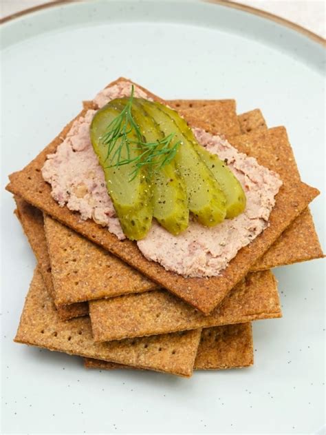 Homemade Rye Crackers Moorlands Eater Recipes