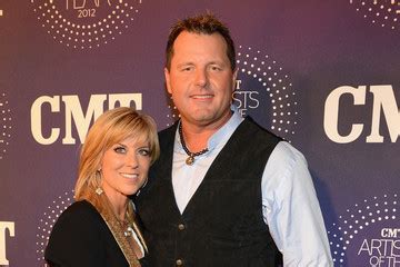 Roger Clemens 2025: Wife, net worth, tattoos, smoking & body facts - Taddlr