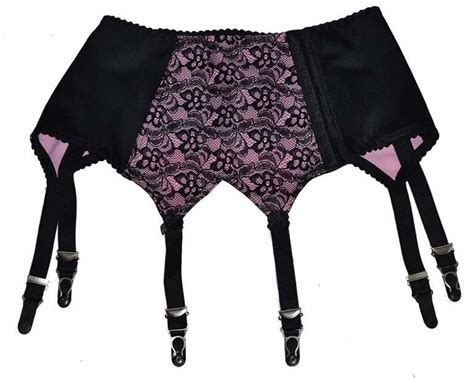 Retro Style Black 6 Strap Suspender Belt With Lace Panels