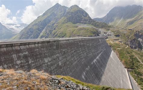 Dam Grande Dixence - Worlds highest gravity dam by michaklootwijk ...