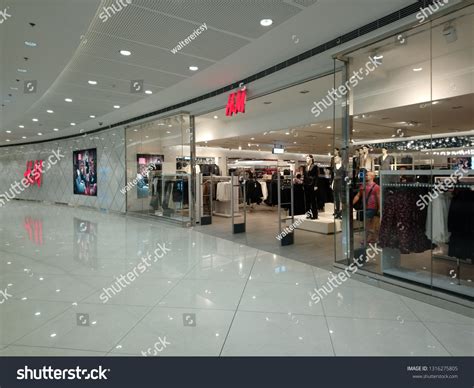 37 Sm Mega Mall Images Stock Photos And Vectors Shutterstock