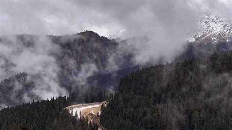 Ilgaz Dağı nda etkili olan sis güzel görüntüler oluşturdu