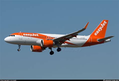 G UZHS easyJet Airbus A320 251N Photo by Imre Szabó ID 1032720