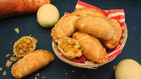 Thai Curry Puff Recipe Karipap กะหรปบ Curry puff recipe Thai