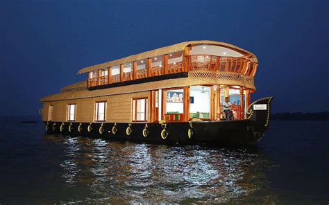 Kerala Backwater Houseboat Trip: Top 5 Fun Facts | by mariya john | Medium