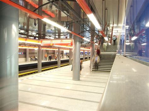 Метро Prosek