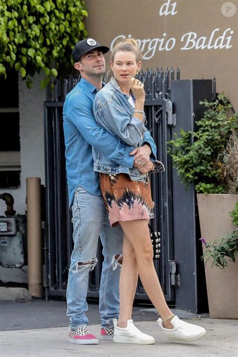 Photo Exclusif Adam Levine Et Sa Femme Behati Prinsloo Attendent