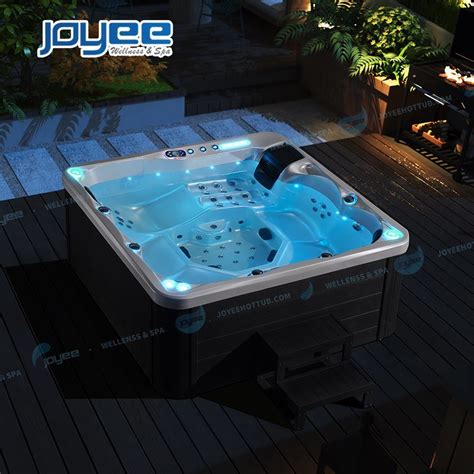 Joyee House Garden Freestanding Whirlpool Massage Jetted Person