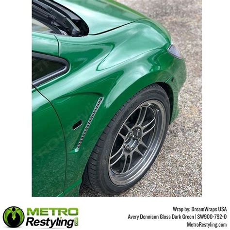 Avery Dennison SW900 Gloss Dark Green Vinyl Wrap SW900 792 O Vinyl