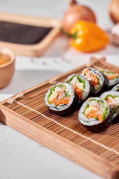 Rollo Coreano Gimbap Kimbob Hecho De Arroz Blanco Al Vapor Bap Y