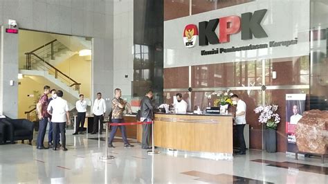 Rafael Alun Penuhi Panggilan KPK Sebagai Tersangka Tak Banyak Bicara