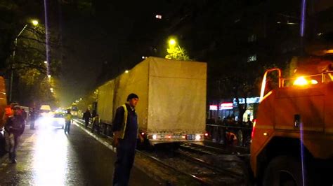 Un Tir A Blocat Tramvaiele Liniei Intre Statiile Teius Si