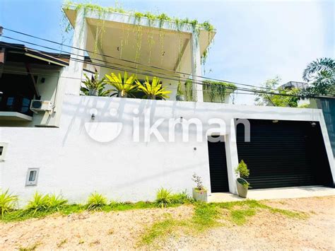 Immediately Sale Two Storied Valuable House In Talawatugoda Ikman