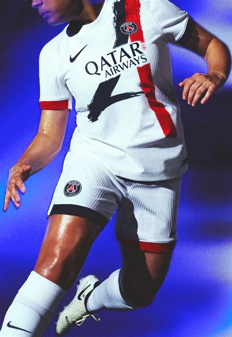 Áo đấu sân khách PSG 24/25 của Nike | Quần Áo Bóng Đá & Giày Đá Banh ...