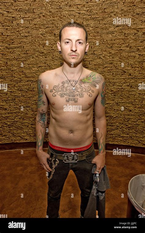 Chester bennington hi-res stock photography and images - Alamy