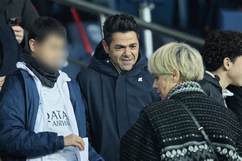 Photo Jamel Debbouze avec son fils Léon People dans les tribunes du