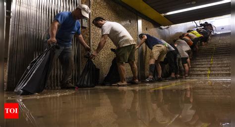 Hong Kong Floods Two Dead In Hong Kong Amid Extreme Rain And Flash