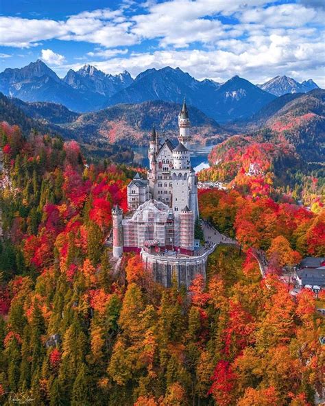 Solve NEUSCHWANSTEIN CASTLE GERMANY 2 Jigsaw Puzzle Online With 80 Pieces