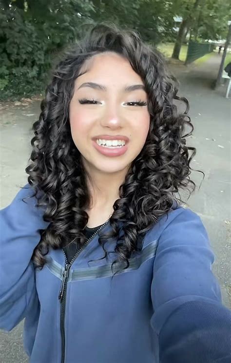 Curly Hair Latina Hairdos For Curly Hair Curly Hair Styles Easy Curly Hair Care Curly Hair