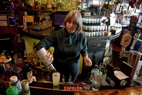 Why Everyone Called This Sf Dive Bar Owner When Hawaiis Mauna Loa Erupted