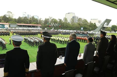 Amlo Pide A La Guardia Nacional No Caer En Tentaciones Al Celebrar 5to