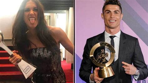 Fútbol Femenino Alex Morgan sobre Cristiano Lo que hace en el campo