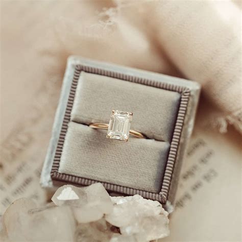 Solitaire Gold Engagement Rings Atelier Yuwa Ciao Jp