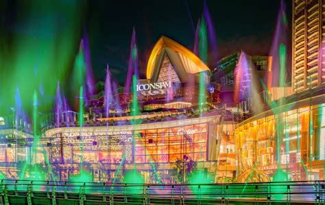 Discover The Iconic Multimedia Water Features At Iconsiam Globe