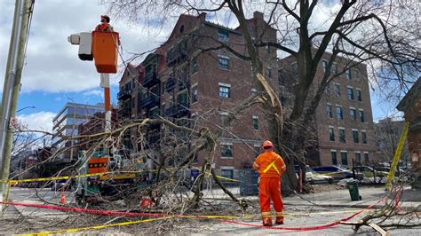 Tens of thousands of customers still without power in Ottawa-Gatineau ...