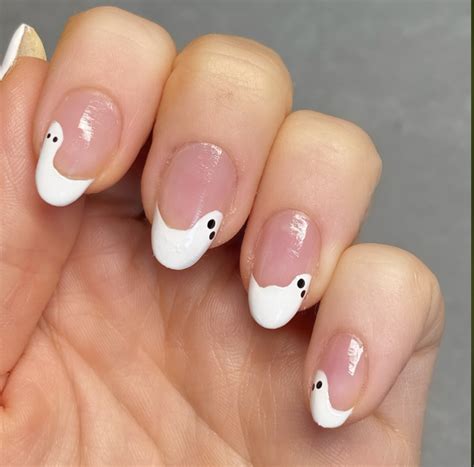 Halloween Ghost Nail Designs