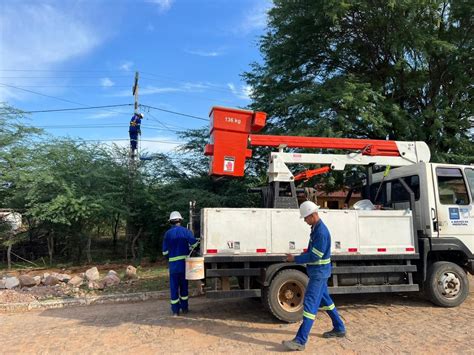 Mais De L Mpadas Est O Sendo Trocadas No Povoado Ju Por Meio Do