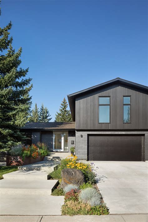 varsity house 2