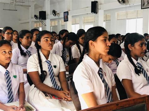 School Reach Workshop at Yasodara Devi Balika Vidyalaya – Gampaha | SLIIT
